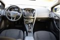 Ford Focus Wagon - 1.0 First Edition 125pk Dealer onderhouden | Navigatie | 17 inch | Climate contro - 1 - Thumbnail
