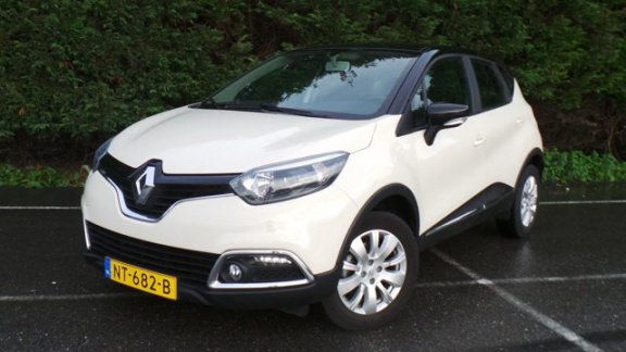 Renault Captur - 1.2TCe AUT. Expression, KEYLESS ENTRY, NAVI, CRUISE - 1