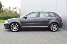 Audi A3 Sportback - 1.6 TDI Attraction 102 gram Navi Sportstoelen/leer/stoelverwarming