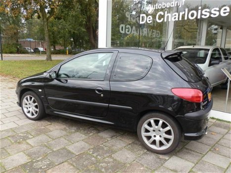 Peugeot 206 - GTI 2.0-16V - 1