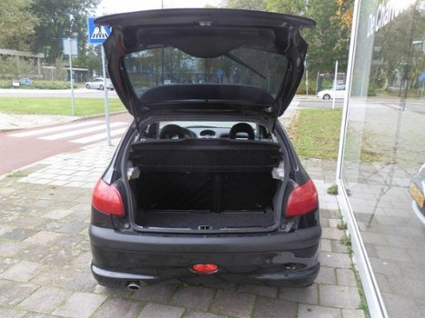 Peugeot 206 - GTI 2.0-16V - 1