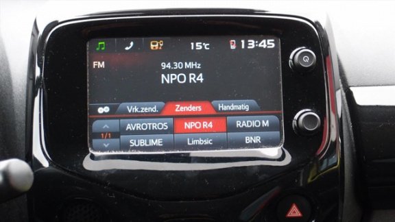 Toyota Aygo - 5DRS X-CITE NAVI NL-AUTO LM-VELGEN - 1