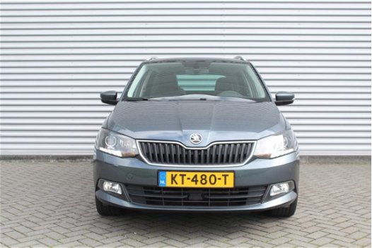 Skoda Fabia Combi - 1.2 TSI Style Business | Automaat | Trekhaak | Cruise | Camera | Garantie t/m 01 - 1