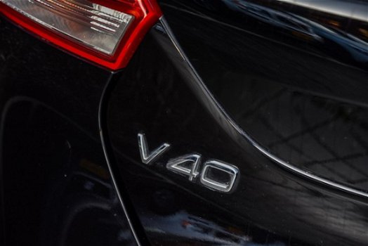 Volvo V40 - 2.0 T2 122PK Momentum - 1