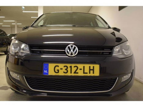 Volkswagen Polo - 1.2TSI Match Xenon Stoelverw Handsfree Airco - 1