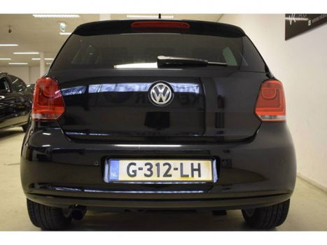 Volkswagen Polo - 1.2TSI Match Xenon Stoelverw Handsfree Airco - 1