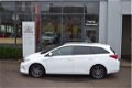 Toyota Auris Touring Sports - 1.8 Hybrid Lease - 1 - Thumbnail