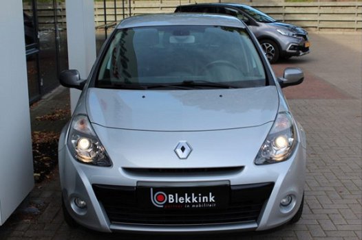 Renault Clio - 1.2 TCe Night & Day NIGHT&DAY TCE 100 - 1