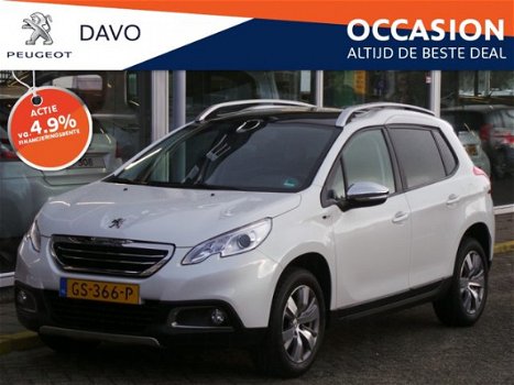 Peugeot 2008 - 1.2 PureTech 110pk Style *Navigatie / Panoramadak - 1