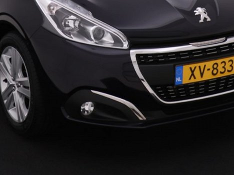 Peugeot 208 - 1.2 PureTech Signature 82 pk | navigatie | airco | NEFKENS DEAL | - 1