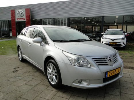 Toyota Avensis Wagon - 1.8 VVTi Business Navigatie/Cruise/Clima - 1