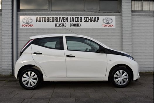 Toyota Aygo - 1.0 VVT-i x-fun 70pk | Airco | Start/stop systeem | Snelheidsbegrenzer | - 1