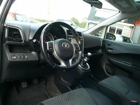 Toyota Verso S - 1.3 VVT-i Dynamic Panoramadak Achter Uit Rij Camera Climate Cruise Ctr Trekhaak Lmv - 1