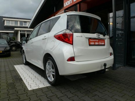 Toyota Verso S - 1.3 VVT-i Dynamic Panoramadak Achter Uit Rij Camera Climate Cruise Ctr Trekhaak Lmv - 1