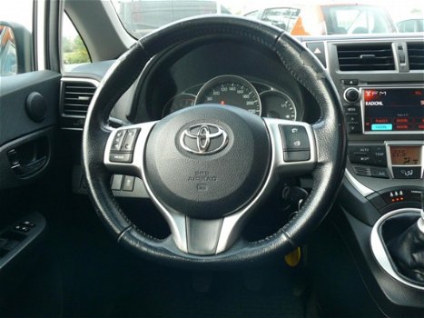 Toyota Verso S - 1.3 VVT-i Dynamic Panoramadak Achter Uit Rij Camera Climate Cruise Ctr Trekhaak Lmv - 1