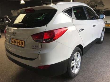 Hyundai ix35 - 1.6i Style *NAVIGATIE*LEDER*STOEL VERW*CRUIS-CONTROL - 1