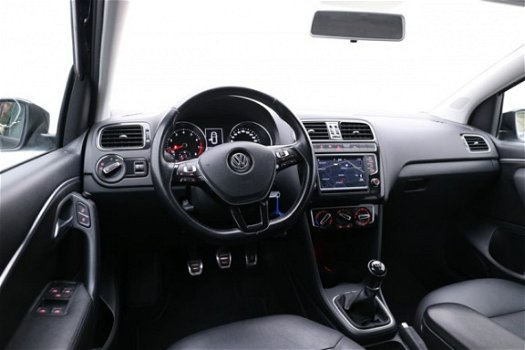 Volkswagen Polo - 1.2 TSI Comfortline Business R Leder interieur - 1