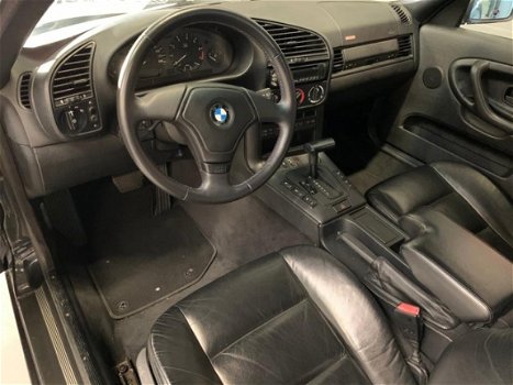 BMW 3-serie Cabrio - 320i Executive M-Pakket, NAP kmstand, i.z.g.st. keiharde auto, geen roest - 1