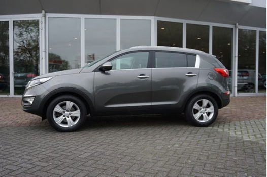 Kia Sportage - 2.0 X-ecutive Plus Pack Automaat, Trekhaak Nieuwjaarsactie van € 14.900 voor € 13.900 - 1