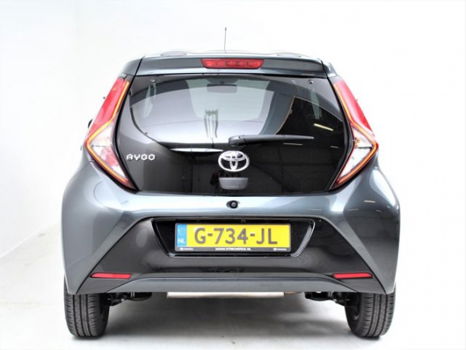 Toyota Aygo - 1.0 VVT-i X-Joy Automaat Apple Carplay - 1