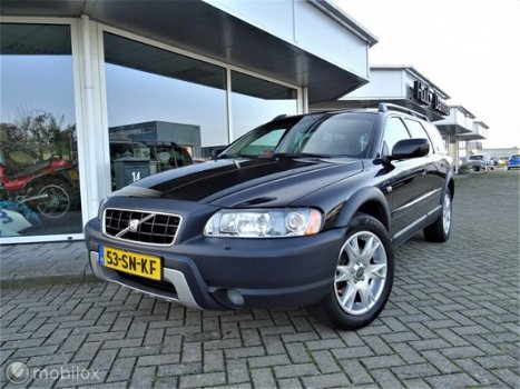 Volvo XC70 - 2.4 D5 AWD 185PK, Four-C, Xenon, Navigatie, Leer - 1