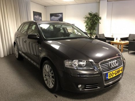 Audi A3 Sportback - 1.6 Attraction Business Edition Airco, Climate, Lmv, Etc Super mooi - 1