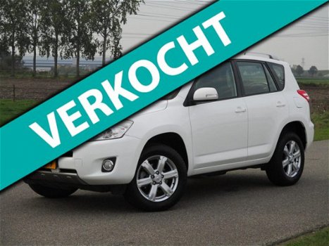 Toyota RAV4 - 2.0 VVTi Met Airco/Navigatie/PDC/Trekhaak - 1