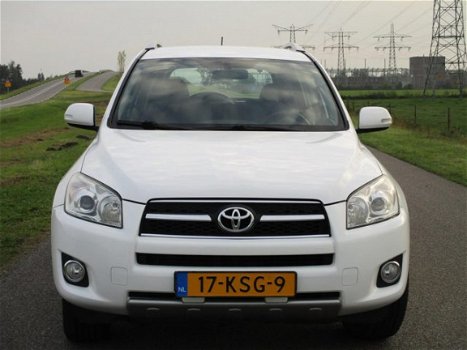 Toyota RAV4 - 2.0 VVTi Met Airco/Navigatie/PDC/Trekhaak - 1