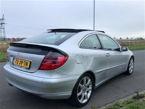 Mercedes-Benz C-klasse Sportcoupé - 200 K. *Panorama Dak - 1