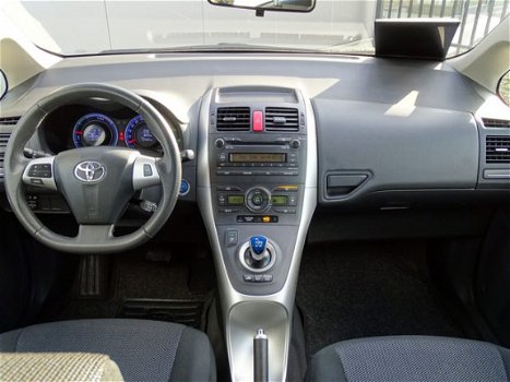 Toyota Auris - 1.8 Full Hybrid Aspiration | *GRATIS TOM TOM* | Automaat | Climate Control | LMV | - 1