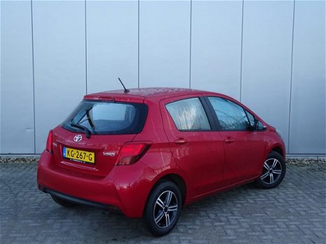 Toyota Yaris - 1.0 VVT-i Trend 5-deurs | Climate Control | Navigatie | Lichtmetalen Velgen | Parkeer - 1