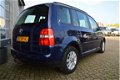 Volkswagen Touran - 1.6 Business - 1 - Thumbnail