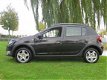 Dacia Sandero - 0.9 TCe Stepway Lau. NAVIGATIE PDC CRUISE TREKHAAK *BOVAG - 1 - Thumbnail