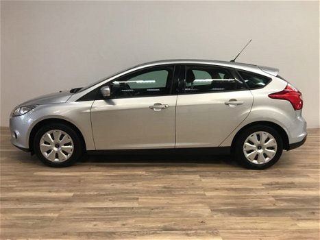 Ford Focus - 1.6 TI-VCT AIRCO / TREKHAAK / 1E EIG / VOORRUITVERWARMING / 105PK / HELE NETTE AUTO / G - 1