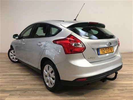 Ford Focus - 1.6 TI-VCT AIRCO / TREKHAAK / 1E EIG / VOORRUITVERWARMING / 105PK / HELE NETTE AUTO / G - 1