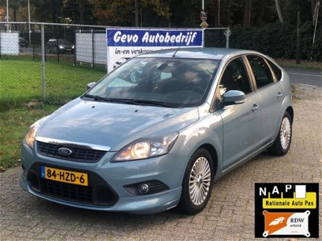 Ford Focus - 2.0 16V Ghia - 1