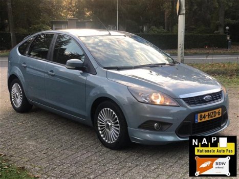 Ford Focus - 2.0 16V Ghia - 1