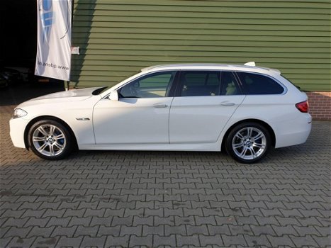 BMW 5-serie Touring - 525xd High Executive M-Pakket, 218PK, Boekjes ingevuld - 1