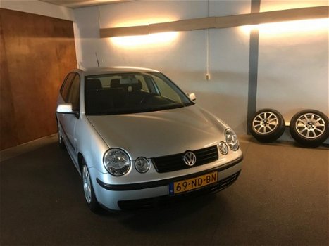 Volkswagen Polo - 1.2-12V Highline Apk Nieuw, Airco, E-Ramen, N.A.P, 5Drs, Goed onderhouden Nette Au - 1