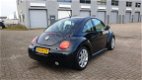 Volkswagen New Beetle - 2.0 Highline Zeer nette en perfect rijdende New Beetle Airco Electr pakket A - 1 - Thumbnail