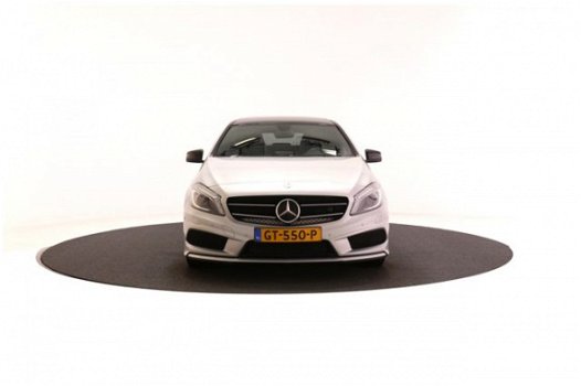 Mercedes-Benz A-klasse - 180 CDI Ambition | Harman Kardon | Panorama schuifdak | AMG Styling | Parkt - 1