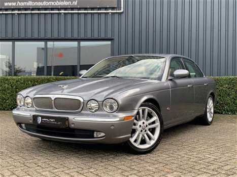 Jaguar XJ - 4.2 V8 298pk Sovereign Aut. Zeer Netjes NL Auto 133dkm - 1