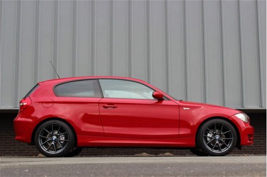 BMW 1-serie - 1.6 116i E81 Facelift model | 3 deurs | Automaat | - 1