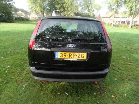Ford Focus Wagon - 1.6 16V Trend - 1