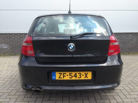 BMW 1-serie - 116i Business Line Airco (ECC), LM velgen, parkeersensoren achter - 1