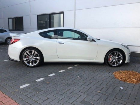 Hyundai Genesis - 2.0 Turbo | Leer | Navi | 275 + PK getuned - 1