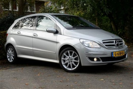 Mercedes-Benz B-klasse - 200 / 136 PK / Airco / Elec pakket / Pdc / Allu velgen / Goed onderhouden - 1