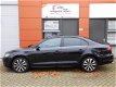 Volkswagen Jetta - 2.0 TDI Highline APK NAVI LED CLIMA DSG SCHUIF-KANTELDAK LEER - 1 - Thumbnail