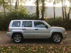 Jeep Patriot - 2.4 Sport Adventure 4X4 BJ 2009