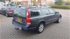 Volvo XC70 - 2.4 D5 AWD Kinetic - 1 - Thumbnail